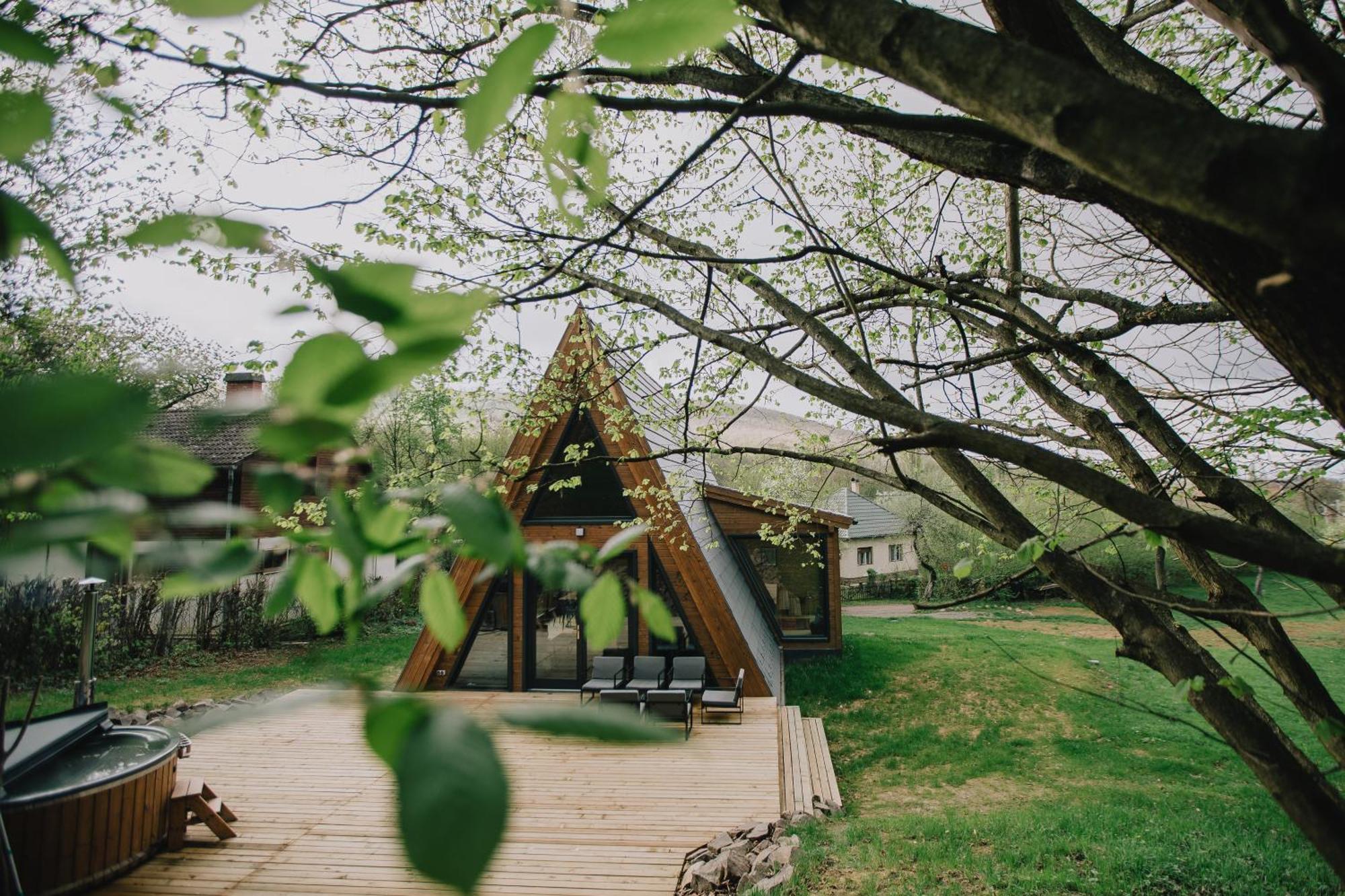 Matratea Elvonulohaz Chalet *